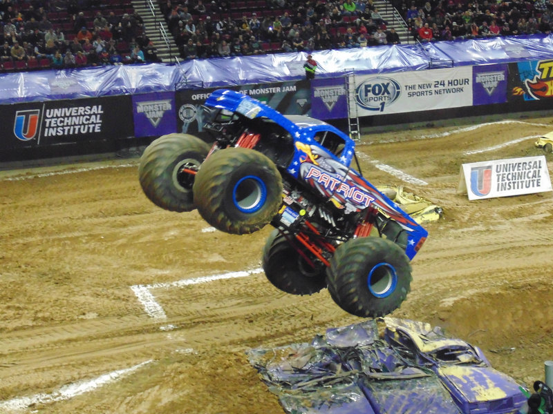 Illustration for article titled Monster Jam Portland (Photos and Video)